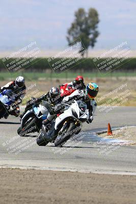 media/May-25-2025-Lets Ride (Sun) [[0ff033e448]]/B Group/1120am (Grapevine)/